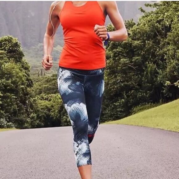 ATHLETA Electro Sonar Capri Leggings XXS - Picture 1 of 10